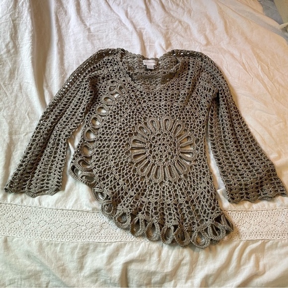 Soft Surroundings Tops - Soft Surroundings MEDIUM Asymmetrical Gray Knitted Top crochet floral sweater